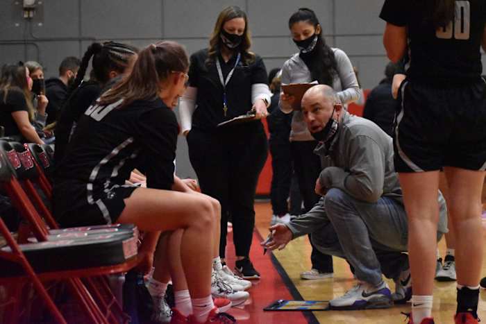 Nelson.David-Douglas.girls-basketball.Dave-Ball.14